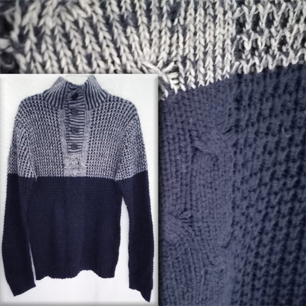 Vintage Blue Cable Knit Thick Button Down Turtleneck Sweater Size LG (T-338)